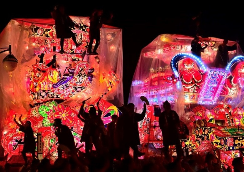 北海道唯一の「喧嘩あんどん」 沼田町夜高あんどん祭り｜そらち・デ